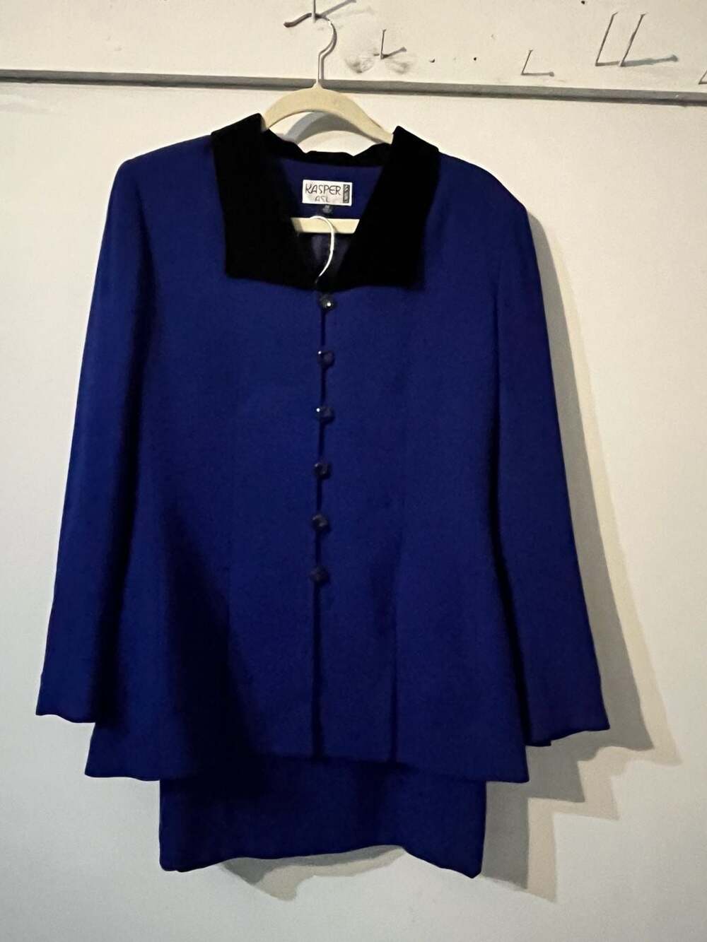 Kasper A.S.L. Blue Skirt Suit Set with Black Velvet Collar Size 10 300-113
